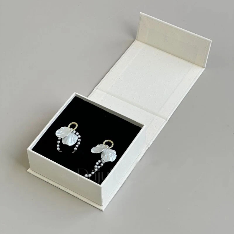 Kraft one-piece folding gift box with clear window lid